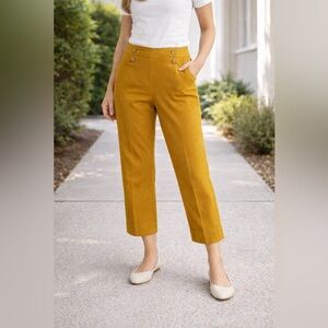 89th + Madison Mustard Cropped Pants NWT Size Small